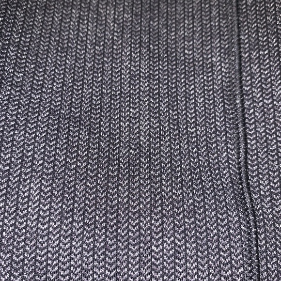 Lululemon size 4 leggings - Picture 4 of 6